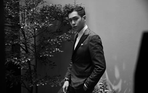 张若昀儒雅帅气写真图片桌面壁纸