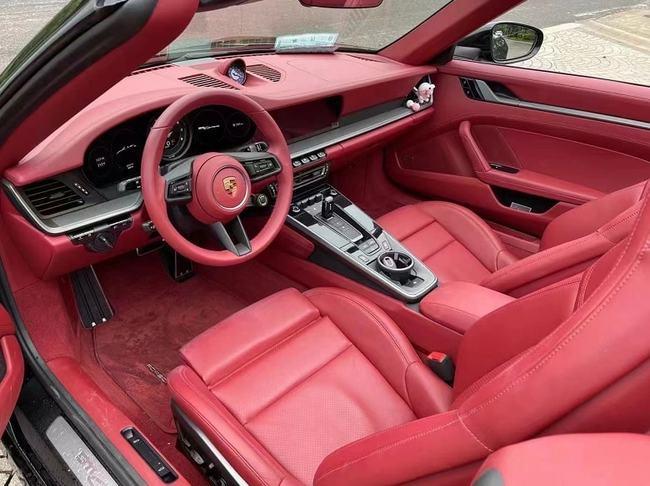 又又又涨价了到店体验保时捷911内饰设计太奢华