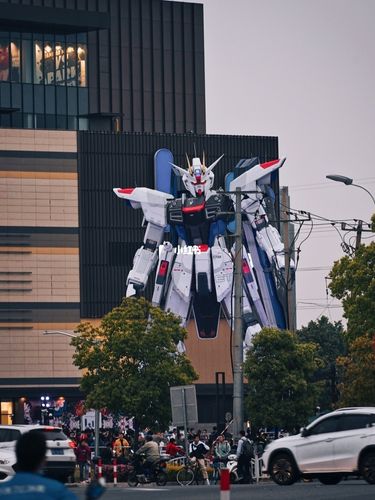 上海金桥1:1自由高达_自由高达立像攻略_景点_高达_出行_人文风光展示