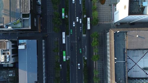 城市高空街道俯视车流航拍_1920x1080_高清视频素材