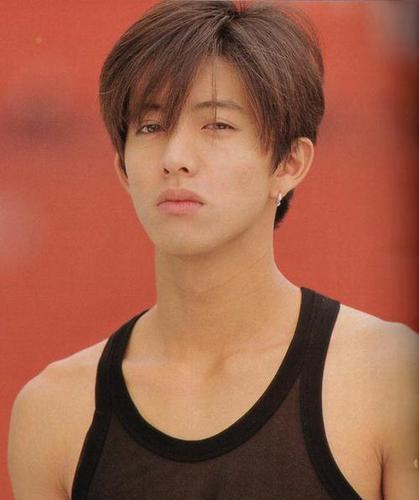 网易首页>网易号>正文申请入驻> 木村拓哉在日本演艺圈内,能够第一眼