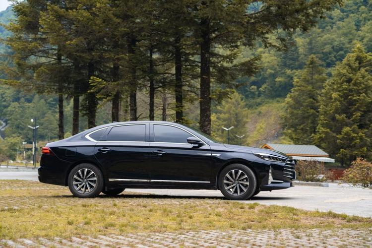 试驾:广汽传祺ga8,b级价格c级享受,说有性价比你能接受吗?