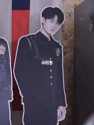 张哥:我哩 我哩脑壳_张真源_娱乐_明星娱乐资讯