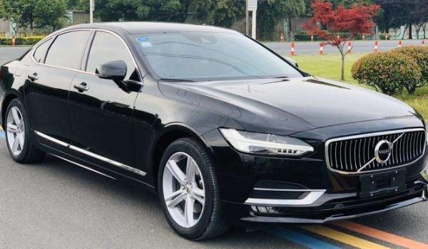 2021款沃尔沃s90共有五款车型,其指导价格为40.69-50.59万元.