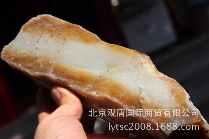 供应优质且末糖白玉山料 和田玉且末料