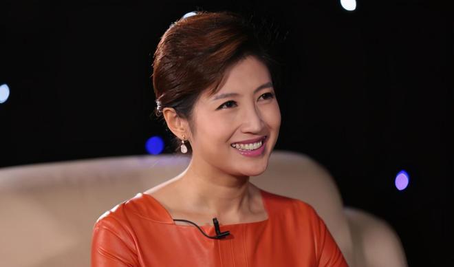主持人春妮一婚嫁学长蒋虎二婚嫁央视名嘴刚强41岁高龄产子