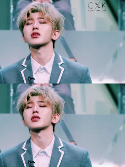 蔡徐坤 ikun壁纸