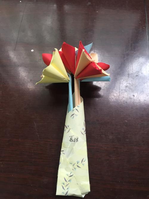 激发你的潜能,照亮你的美一一株木中学九年级手工作品