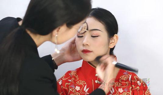 化妆师为你全面解析明代古装造型的化妆手法和技巧