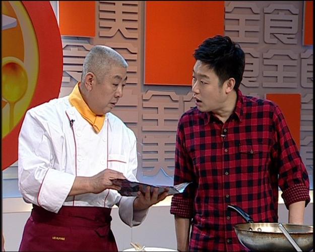 大厨:牛金生 主持:火旺  东子 熏烧羊肉 主料:羊肉  甜面酱 辅料