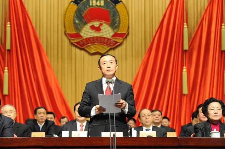 安徽省政协主席王明方发表讲话.符秀云摄