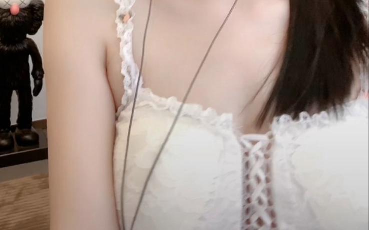 有空就得多看看 沫琳跟大家聊天