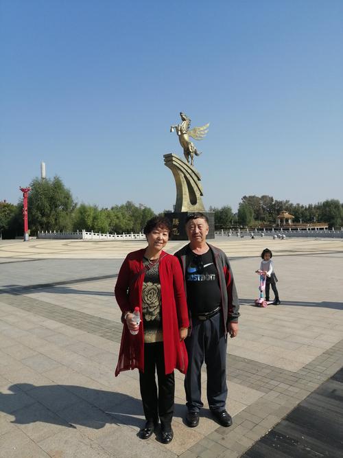 兄妹两家老俩口游扶余公园