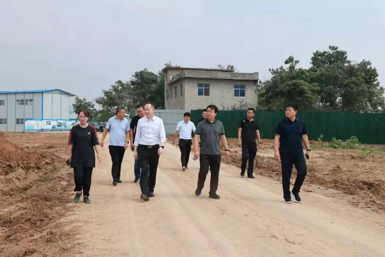 杨金军调研督导灾后安置房建设工作_荥阳市