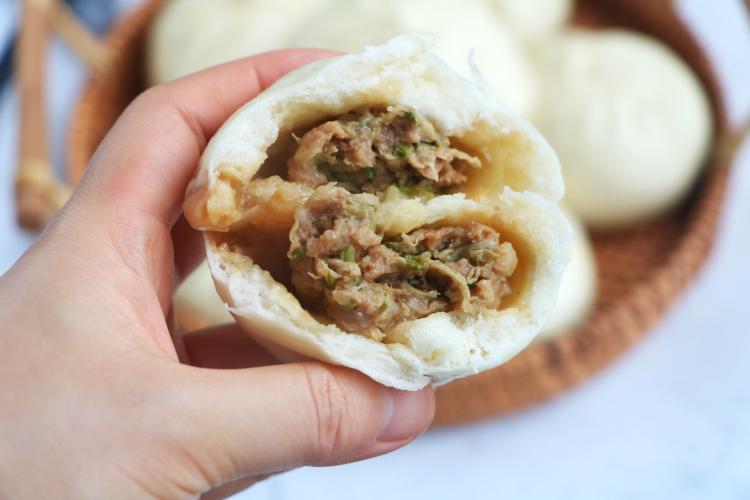 【槐花大肉包子】