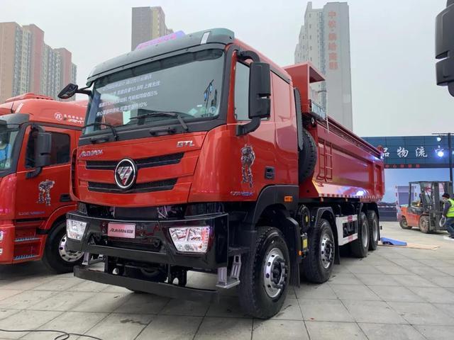 欧曼gtl x12 460马力 lng自卸车