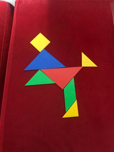 张景垚的七巧板拼图