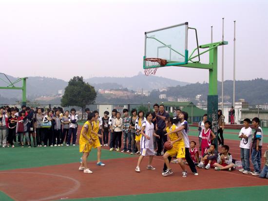 洞头网 洞头新闻 部门动态     为期两天的比赛在县海霞中学激情