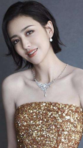 佟丽娅时尚唯美写真照,气质优雅,温婉甜美