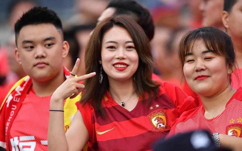 【盘点】广州恒大美女球迷集