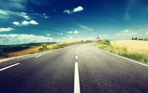 也不是为了证明给谁看,而是我知道,一路奔跑,总比原地踏步要好