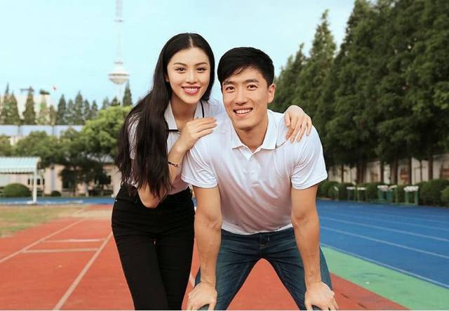 刘翔成立工作室退居幕后,两个老婆对比照流出,萝莉御姐各有风味