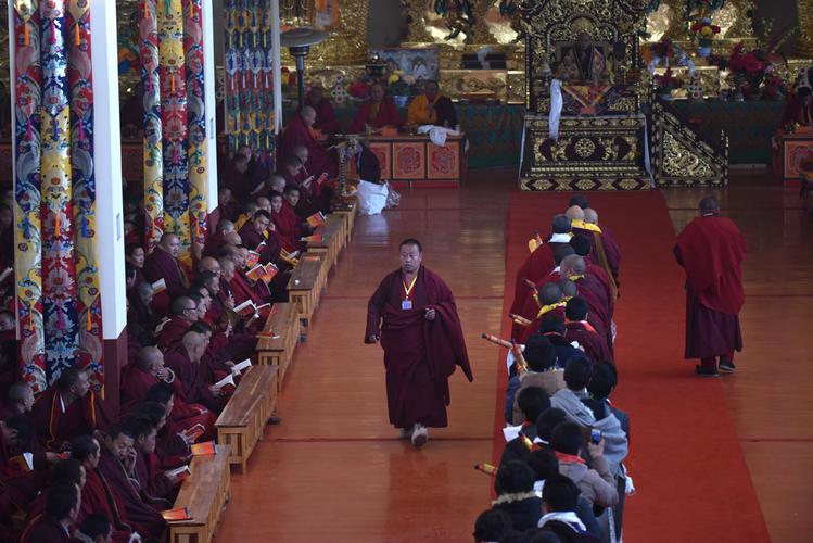 玉树结古寺第十八届世界和平萨迦祈愿大法会