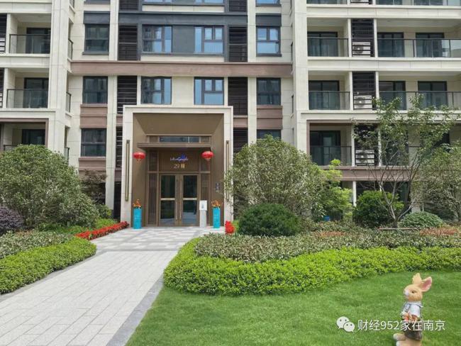 业主整体满意合格毕业江北核心区中海左岸澜庭首次交付