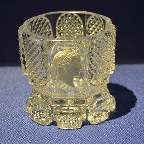 拿破仑和约瑟芬皇后嬉戏油画