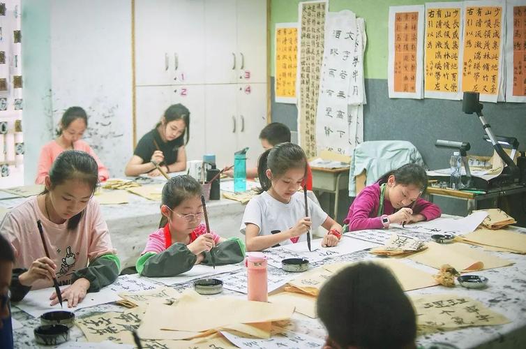 少儿书法精选课程少儿毛笔书法班招生