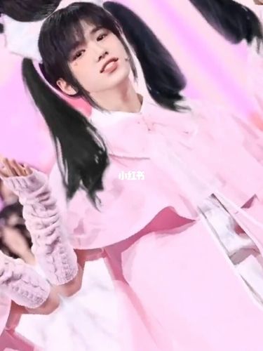 宋亚轩女装绝了 不是yc的 @视频薯 @小红书视频号_女装_宋亚轩_娱乐