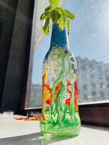 金鱼玻璃瓶丙烯画.