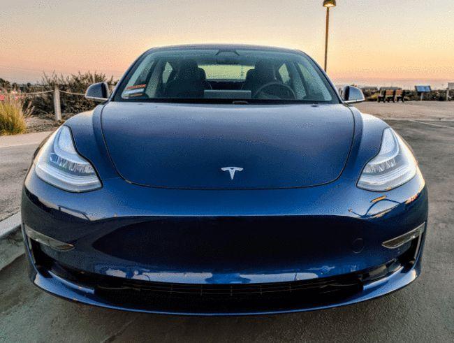 新能源汽车销量火爆为何特斯拉比亚迪要降价