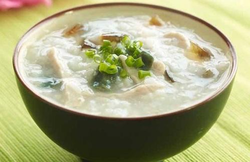 鸡肉葱白粥