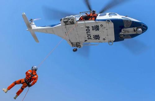 稳步推进各地公安机关和警航队认真落实"加强警用直升机训练"的要求