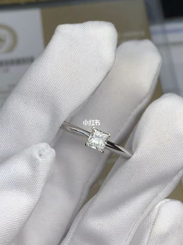 tiffany蒂芙尼公主方钻戒婚戒_蒂芙尼怎么样_公主方钻戒_婚戒_钻戒