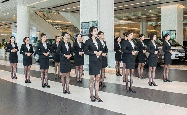 都说澳康达销售形象气质好 原来经过严格的训练