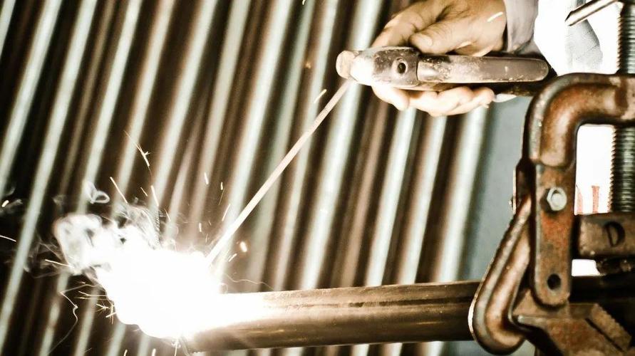 电工作业1.1低压电工作业1.2高压电工作业1.3电力电缆作业1.