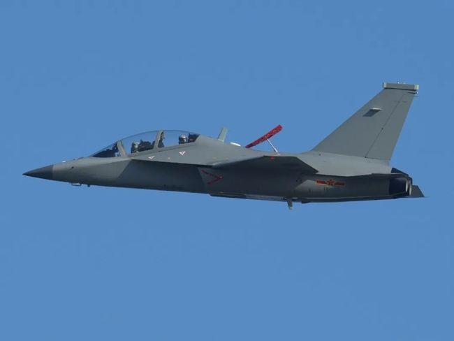 2021中国航展中,教10"尾冲"震撼首秀|教练机|飞机|飞行|飞行员_网易