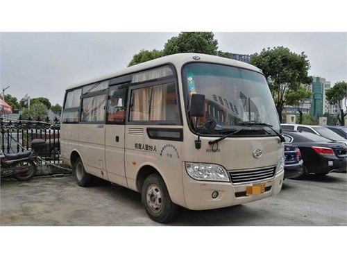 金龙 海格客车 2012款 v7 klq6796q 5.1 mt 柴油版