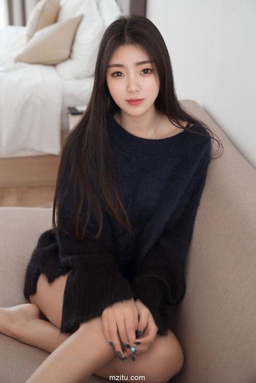 超甜美清纯妹子可乐vicky秀美容颜让人一见倾心