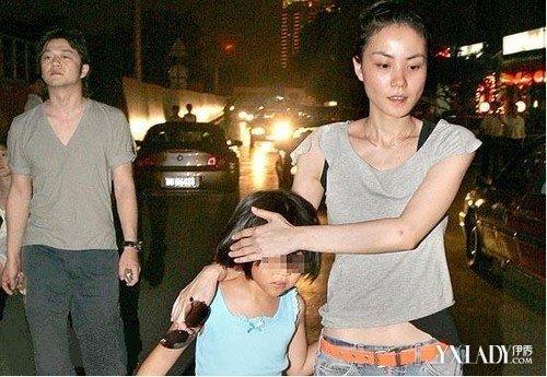 【图】窦靖童和李嫣的合影照 她们的关系如何呢?
