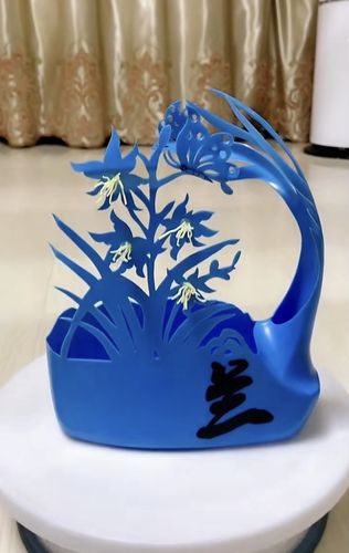 我的业余爱好 ——洗衣液瓶雕刻花盆