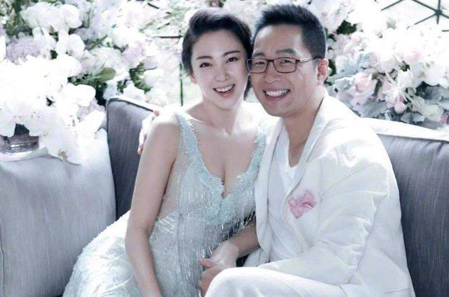 袁巴元新恋情疑曝光,还喊话张雨绮男友?吃瓜群众已看腻这手撕剧