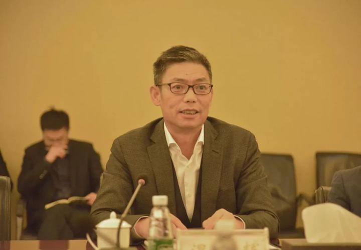 华南城控股集团首席运营官兼商管集团总裁赵立东一行视察郑州华南城