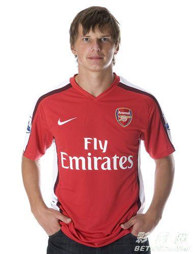 《每日邮报》报道说,阿沙文相信是奇迹拯救了他