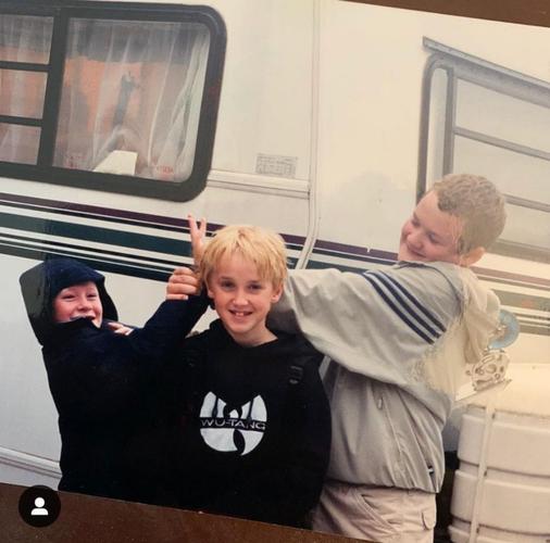 汤姆·费尔顿更新ins,放出了自己饰演的德拉科与克拉布的《密.