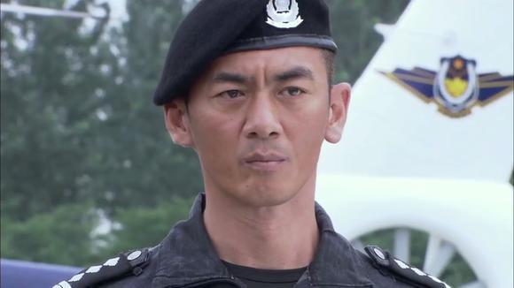 特警力量:特警不同特种兵,执法距离十分有限,一定要万无一失!