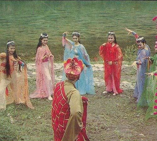 《西游记》的经典剧照盘丝洞的七只蜘蛛精真是史上最西游记蜘蛛精的