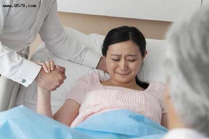 "我不是恐婚,而是恐育",为什么当代女性害怕生娃?原因有三